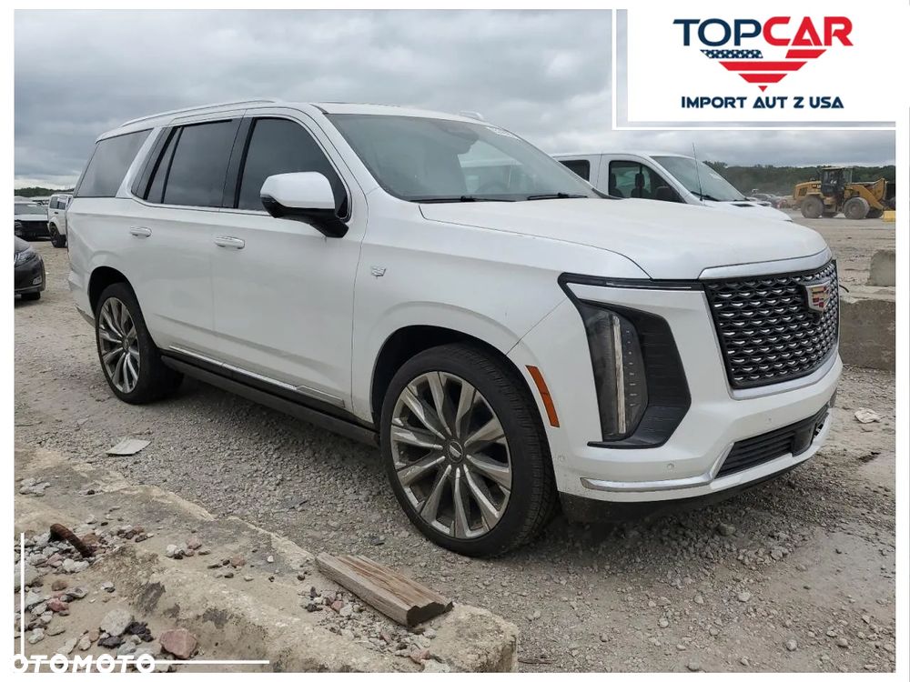 Cadillac Escalade - 1