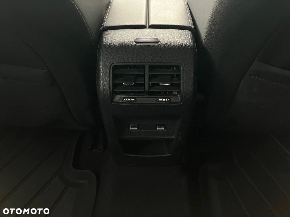 Peugeot 308 1.2 PureTech Allure Pack S&S - 18