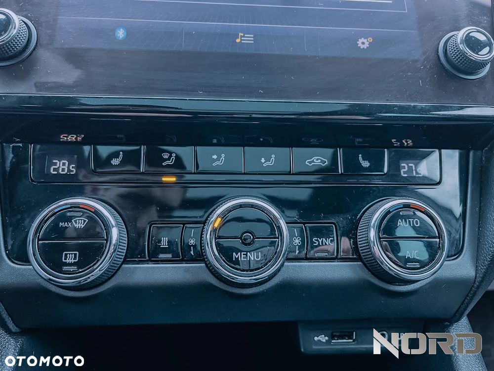 Skoda Octavia 2.0 TDI 4x4 DSG Style - 22