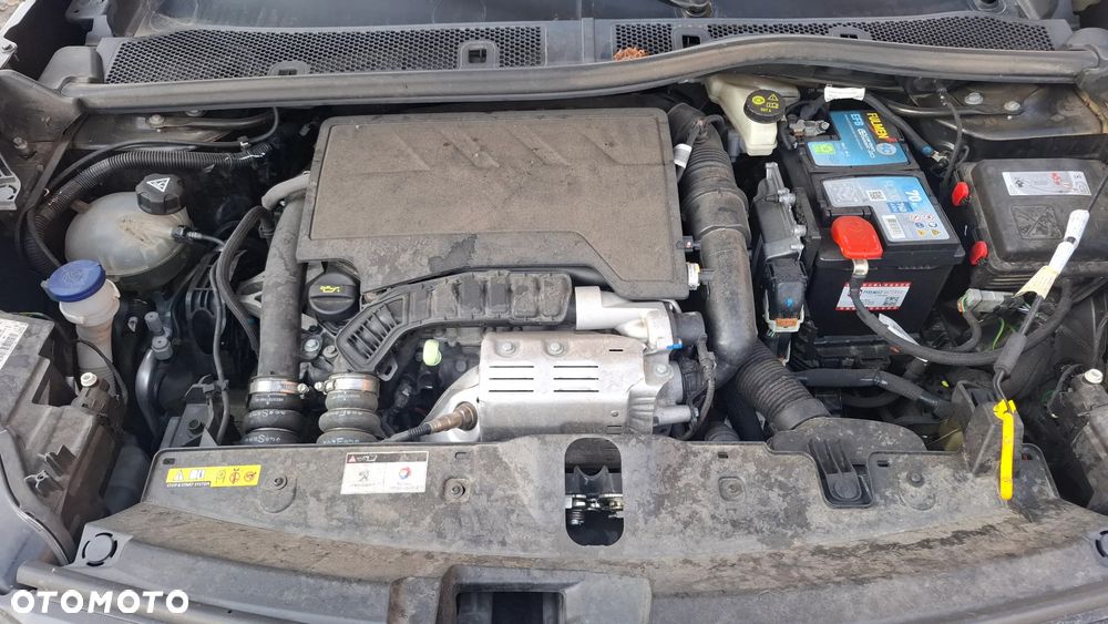 Peugeot 2008 - 12