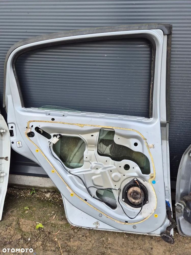 DRZWI FIAT GRANDE PUNTO 5D - 12