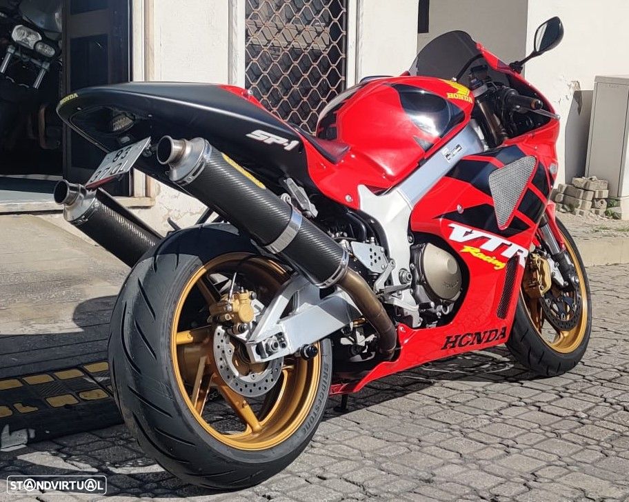 Honda VTR 1000 SP1 - 8