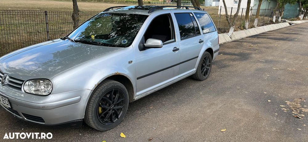 Volkswagen Golf 1.9TDI Highline - 9