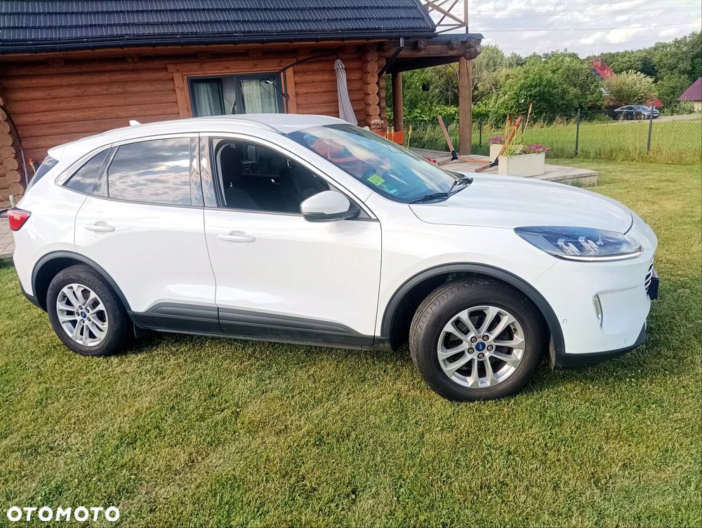 Ford Kuga 2.0 EcoBlue 4x4 TITANIUM - 3