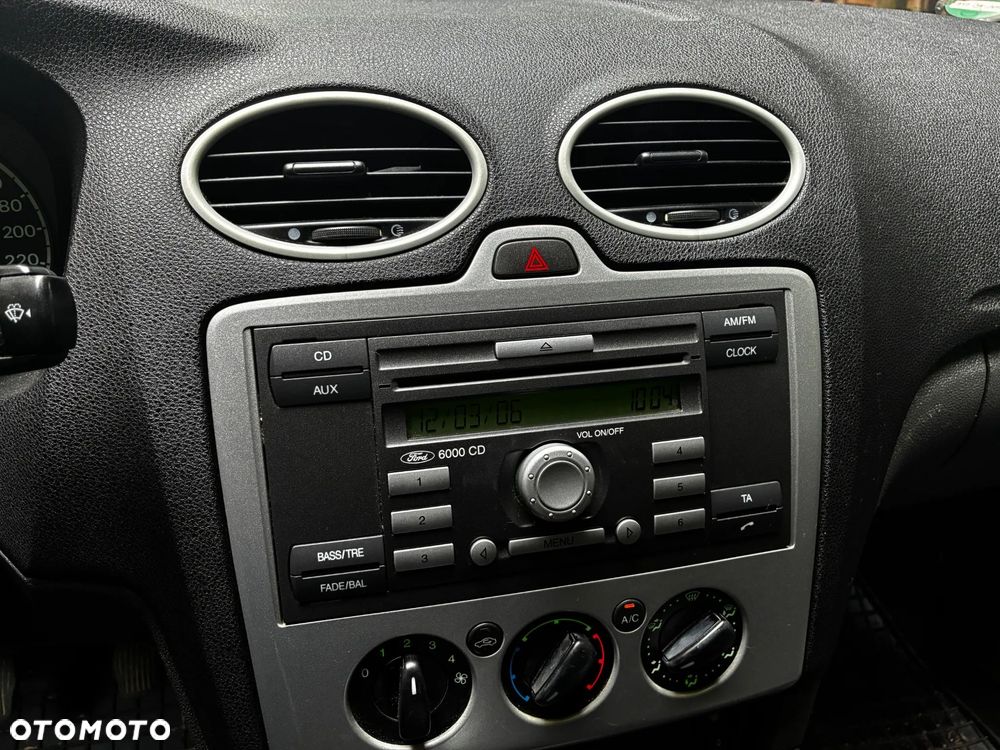 Ford Focus 1.6 Comfort - 14