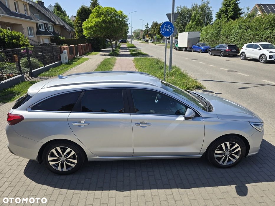 Hyundai i30 1.6 D Premium - 20