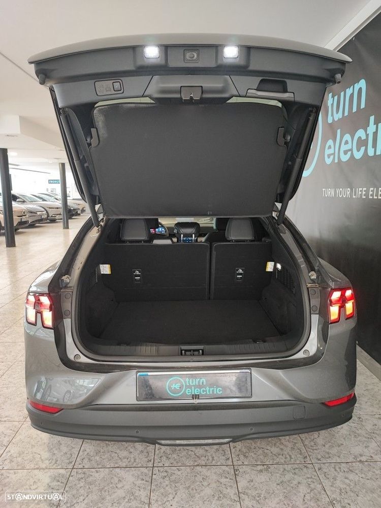 Ford Mustang Mach-E 75.7 kWh Base - 7