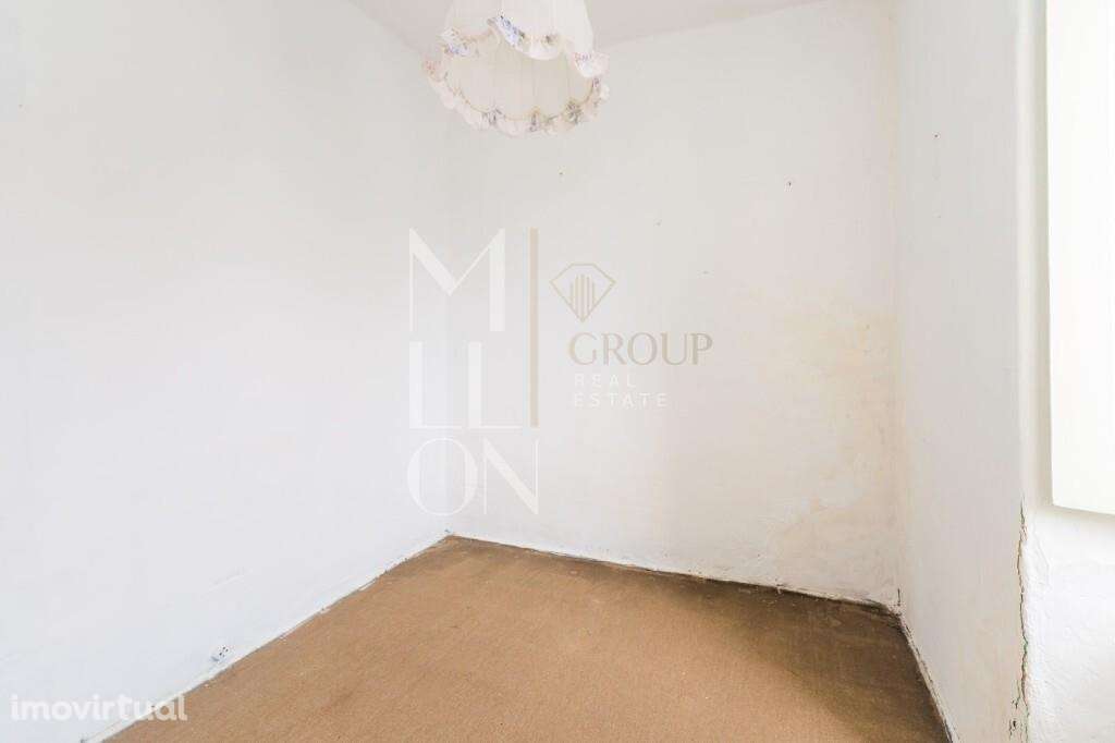 Moradia T1+T2 em Belas: Rendimento Garantido + Potencial de Valorizaçã - Grande imagem: 4/48