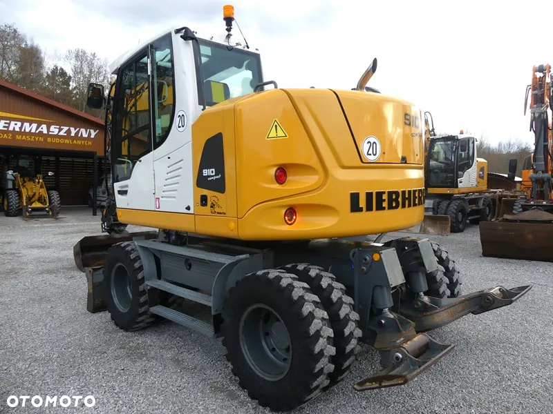 Liebherr A910 Compact / Sprowadzona / Super Stan / - 5