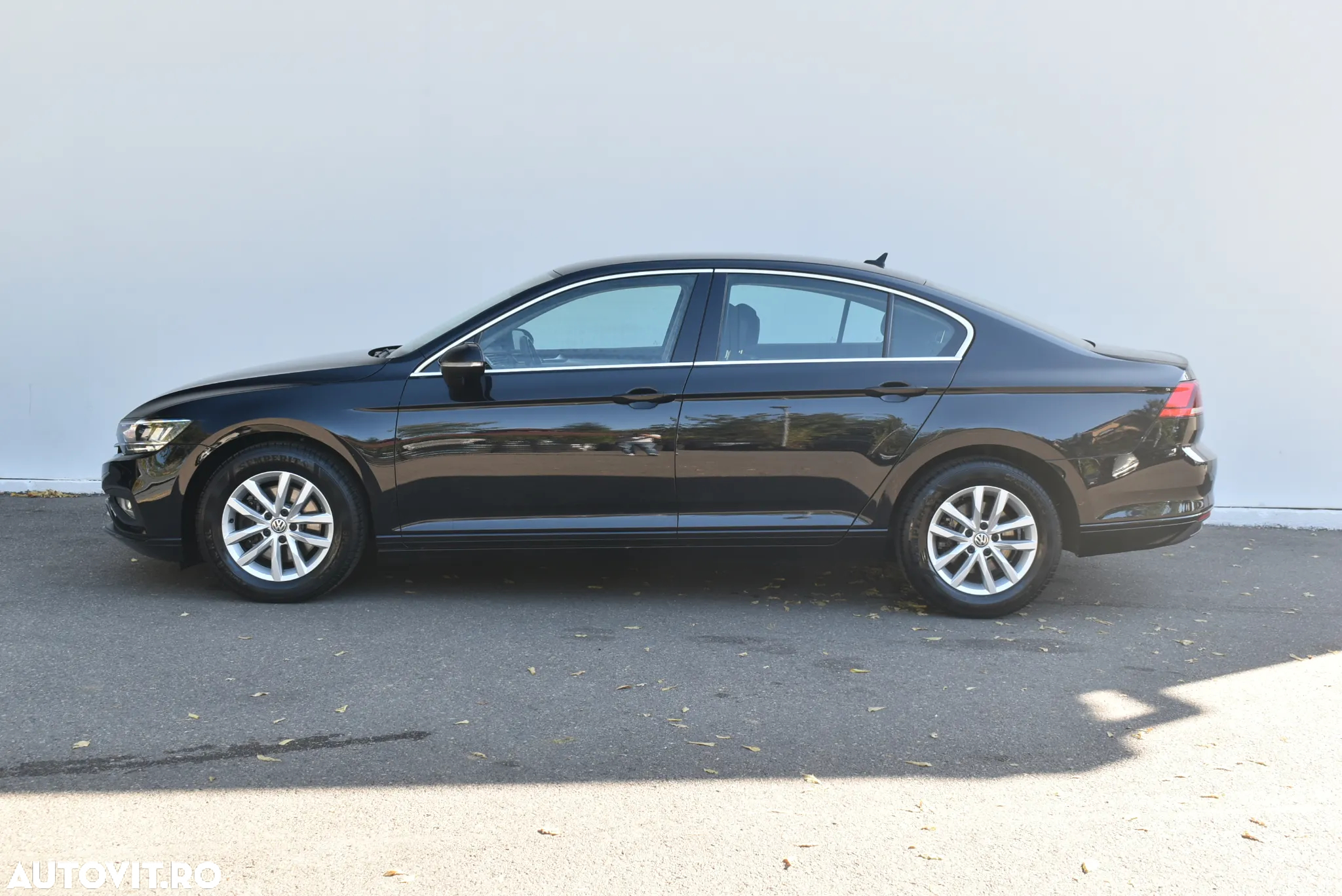 Volkswagen Passat 2.0 TDI DSG Comfortline - 3
