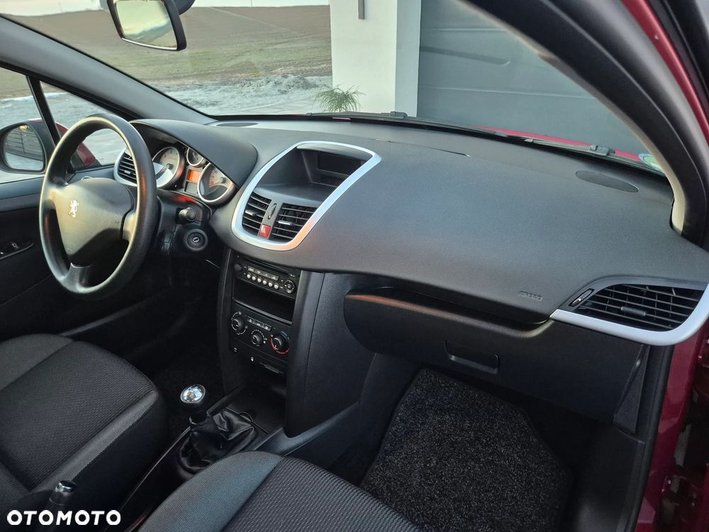 Peugeot 207 95 VTi Urban Style - 26