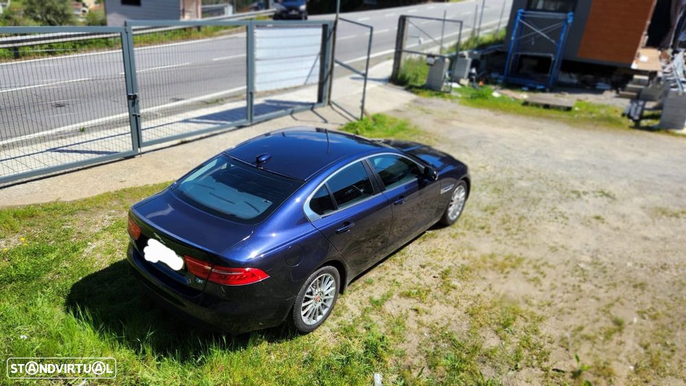 Jaguar XE 2.0 D Portfolio Aut. - 3