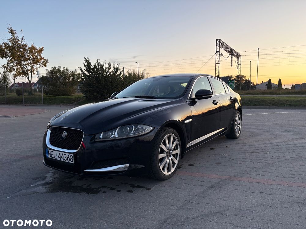 Jaguar XF