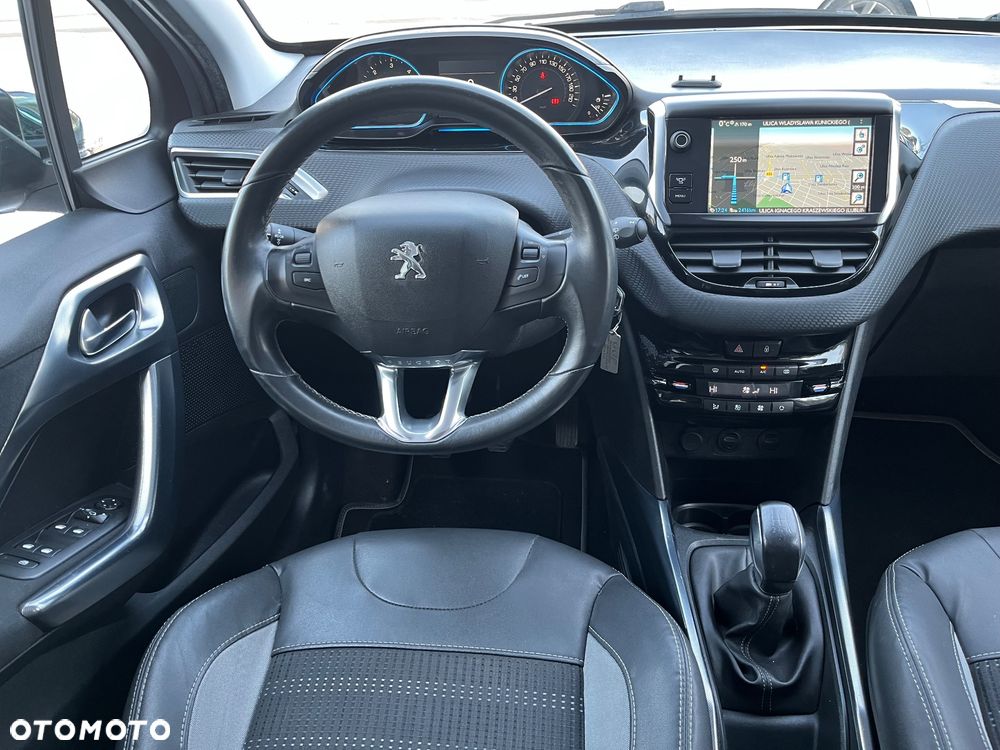 Peugeot 2008 1.6 e-HDi Allure S&S - 6