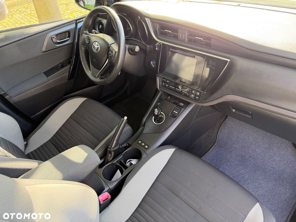 Toyota Auris 1.8 HSD Sol - 20