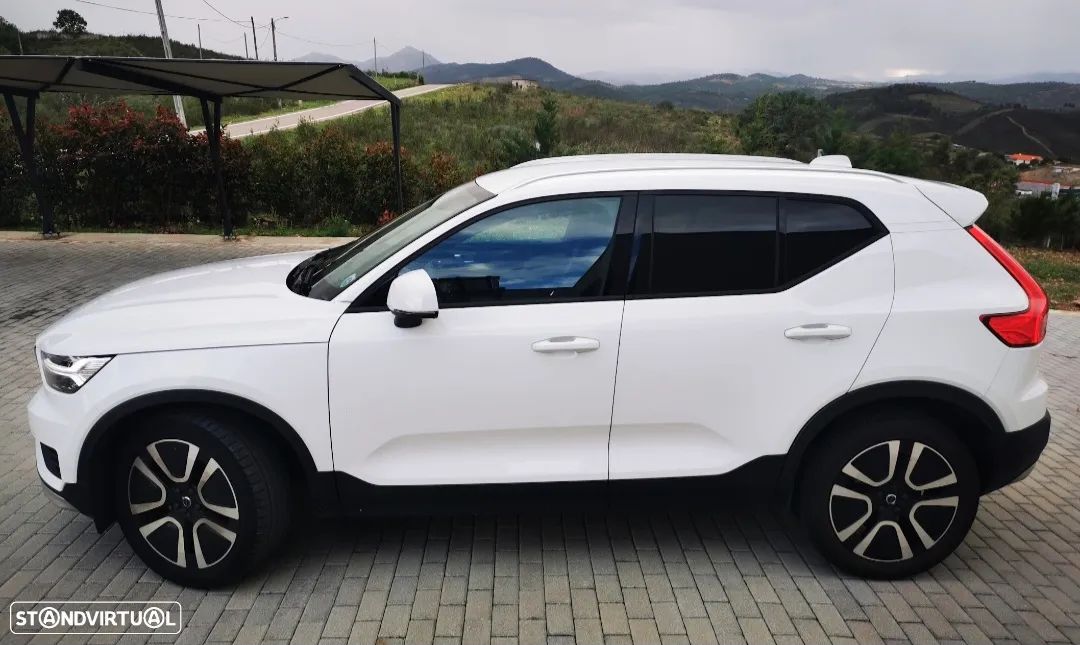 Volvo XC 40 2.0 D3 Momentum - 1