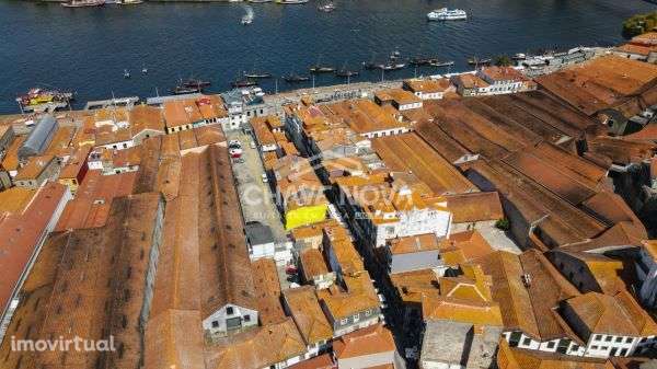 Loja no Empreendimento Edifício Cândido dos Reis 107 - Cais de Gaia - Grande imagem: 3/5