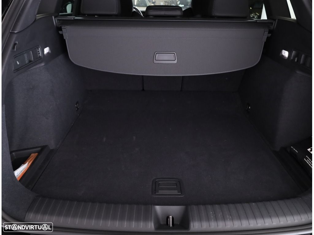 Audi Q6 e-tron 100 kWh Performance SE Business - 26