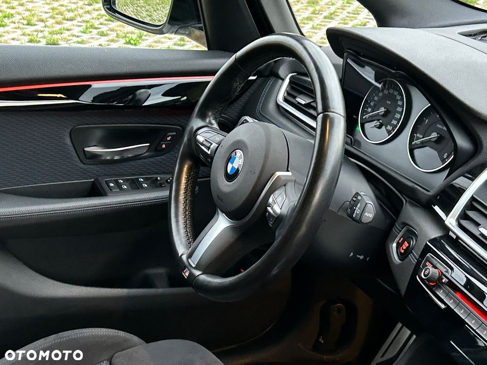 BMW Seria 2 - 33