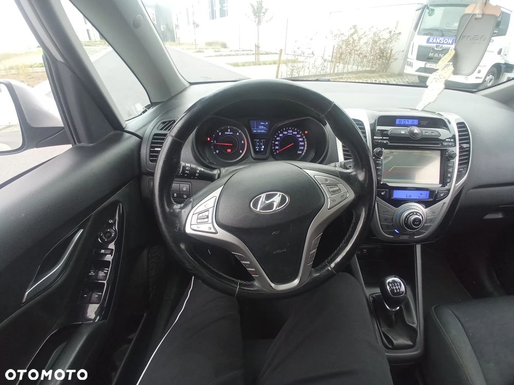 Hyundai ix20 1.6 CRDi Fifa World Cup Edition - 29