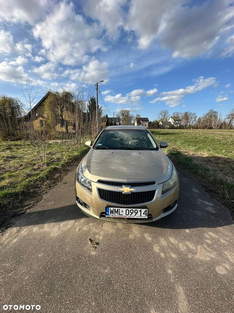 Chevrolet Cruze 1.6 LS - 4