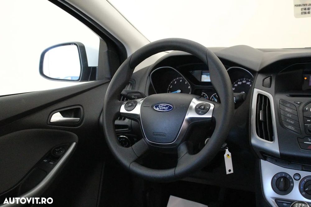 Ford Focus - 15
