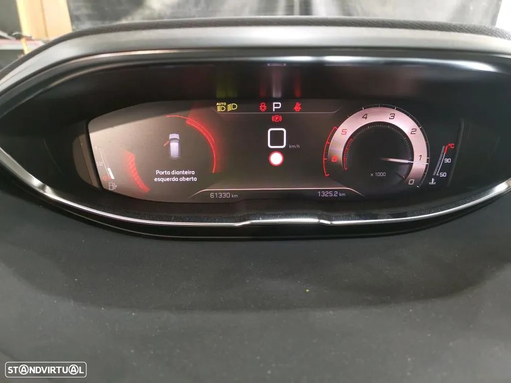 Peugeot 3008 1.5 BlueHDi GT EAT8 - 6