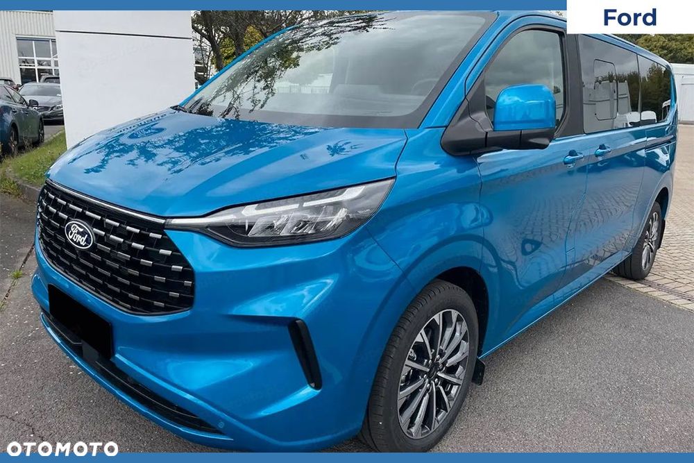 Ford Tourneo Custom - 2