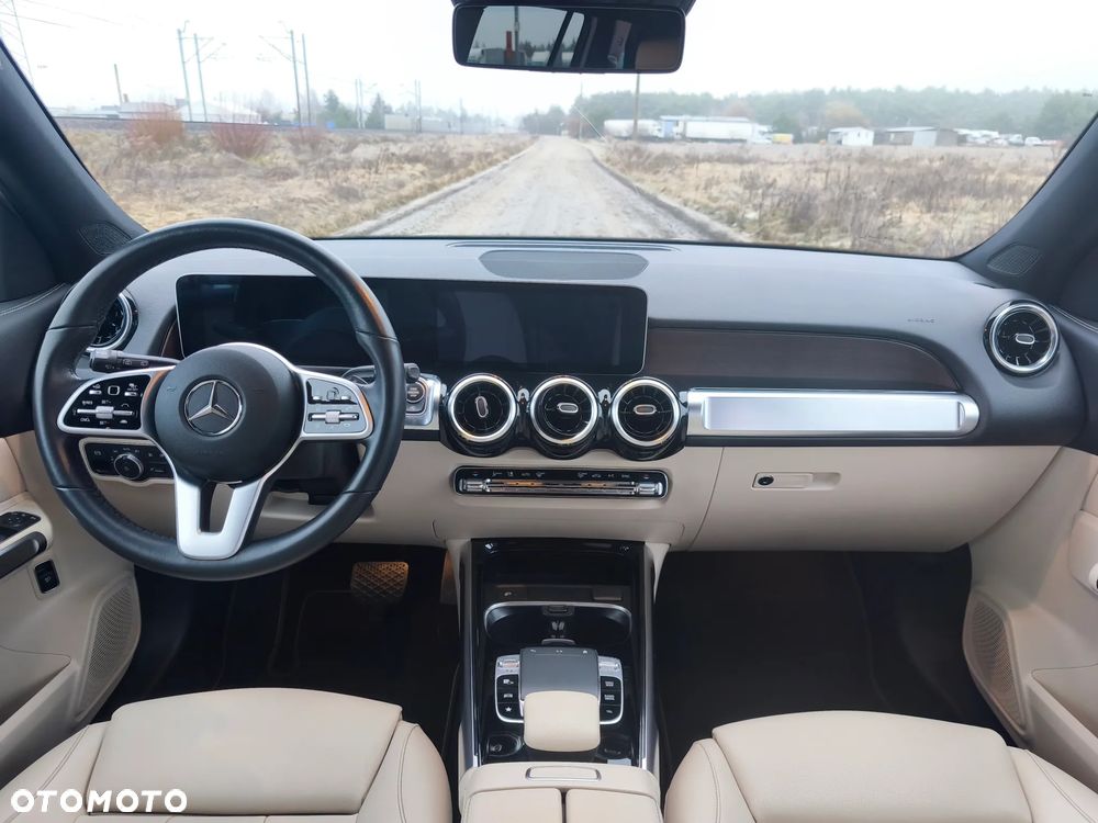 Mercedes-Benz GLB 250 8G-DCT Progressive - 12