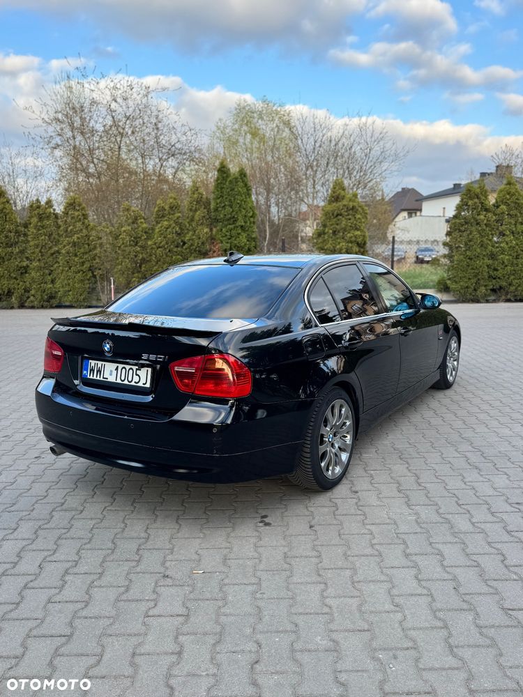 BMW Seria 3 320i - 3