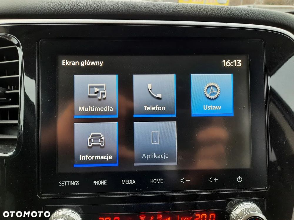 Mitsubishi Outlander 2.0 Intense Comfort 4WD CVT - 32