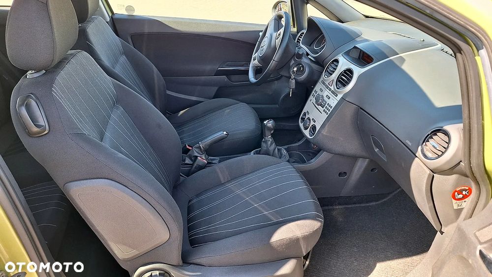 Opel Corsa - 15