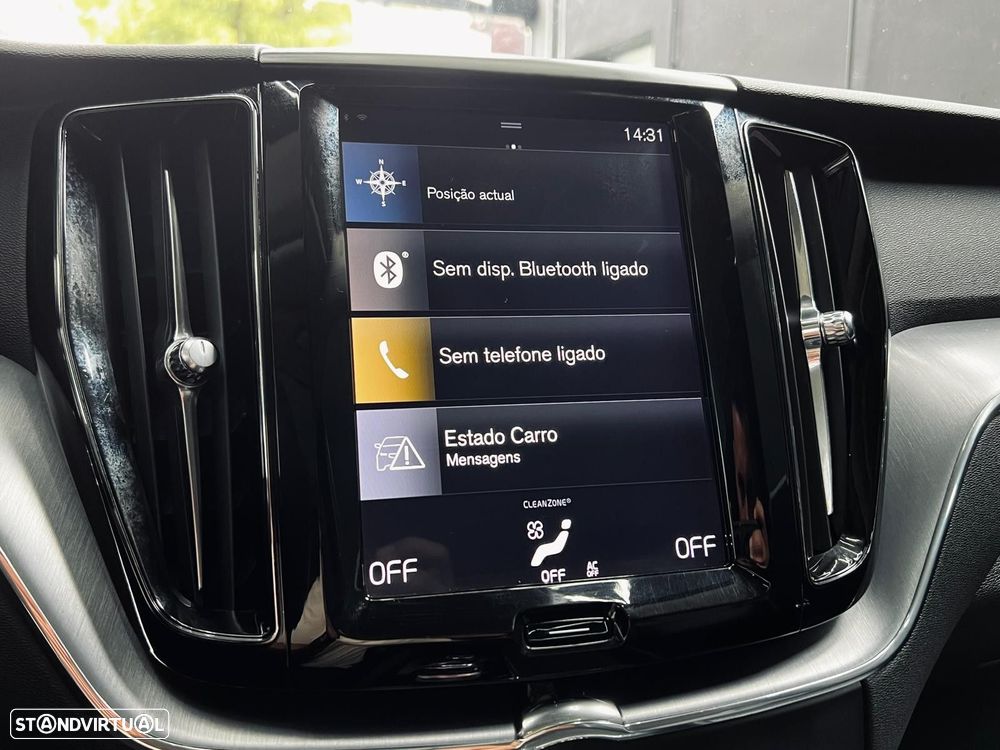 Volvo XC 60 2.0 T8 PHEV Momentum Plus AWD - 24