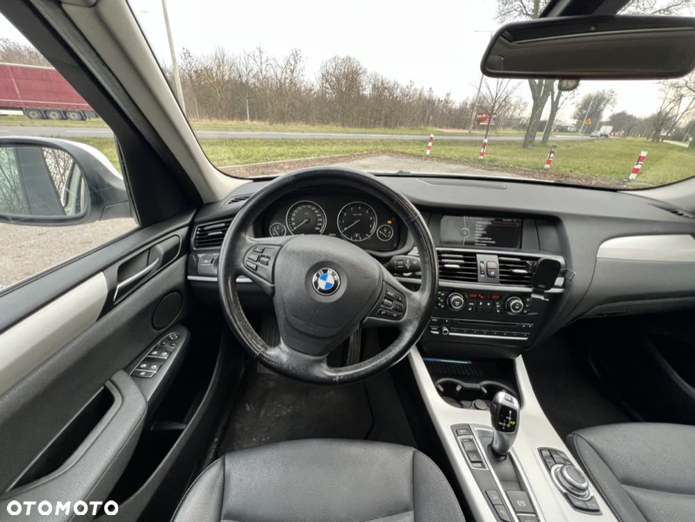 BMW X3 xDrive28i - 15