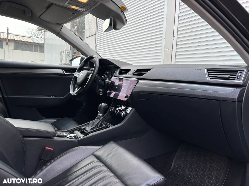 Skoda Superb 2.0 TDI DSG Style - 32