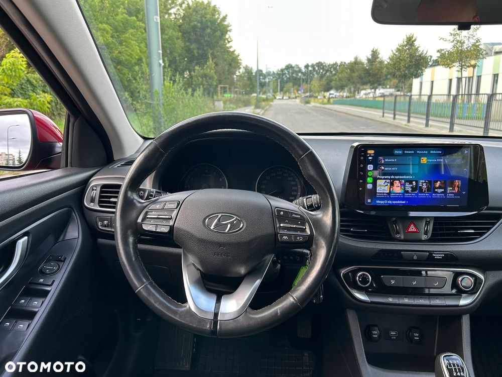 Hyundai i30 1.5 DPI Classic + - 15