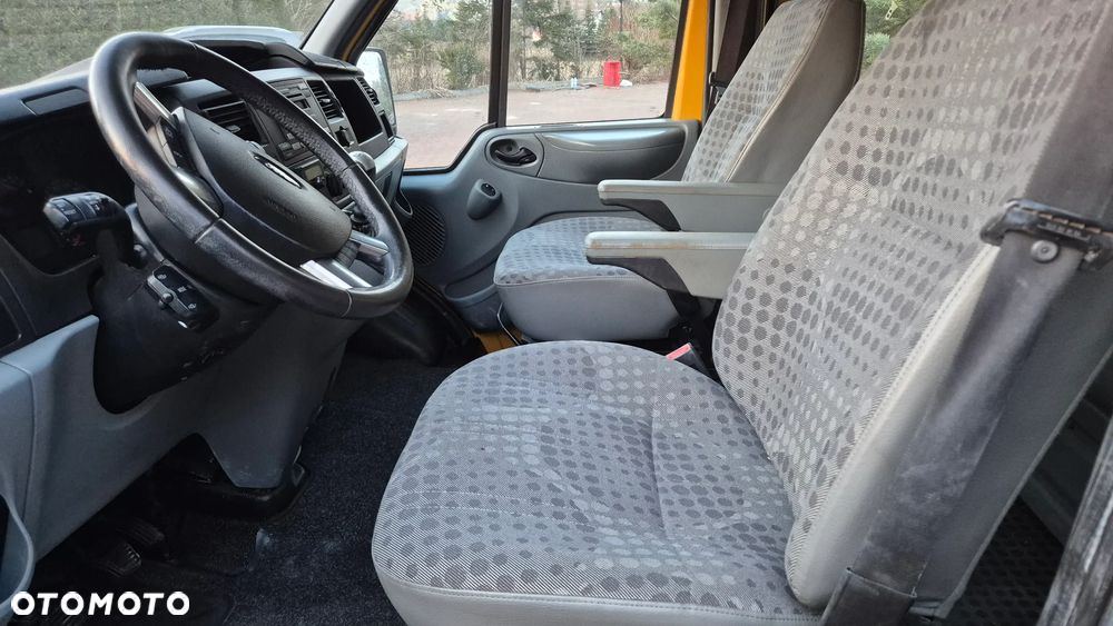 Ford Transit - 21