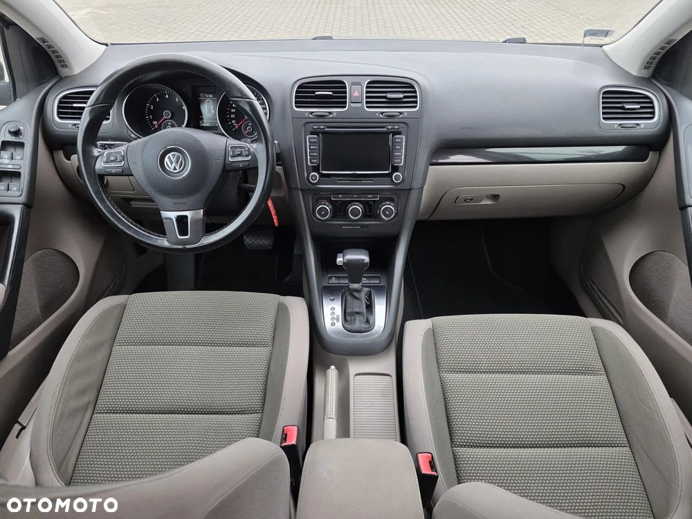 Volkswagen Golf 1.4 TSI Comfortline DSG - 8