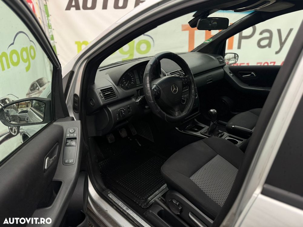 Mercedes-Benz A 170 - 35