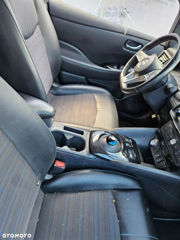 Nissan Leaf - 18
