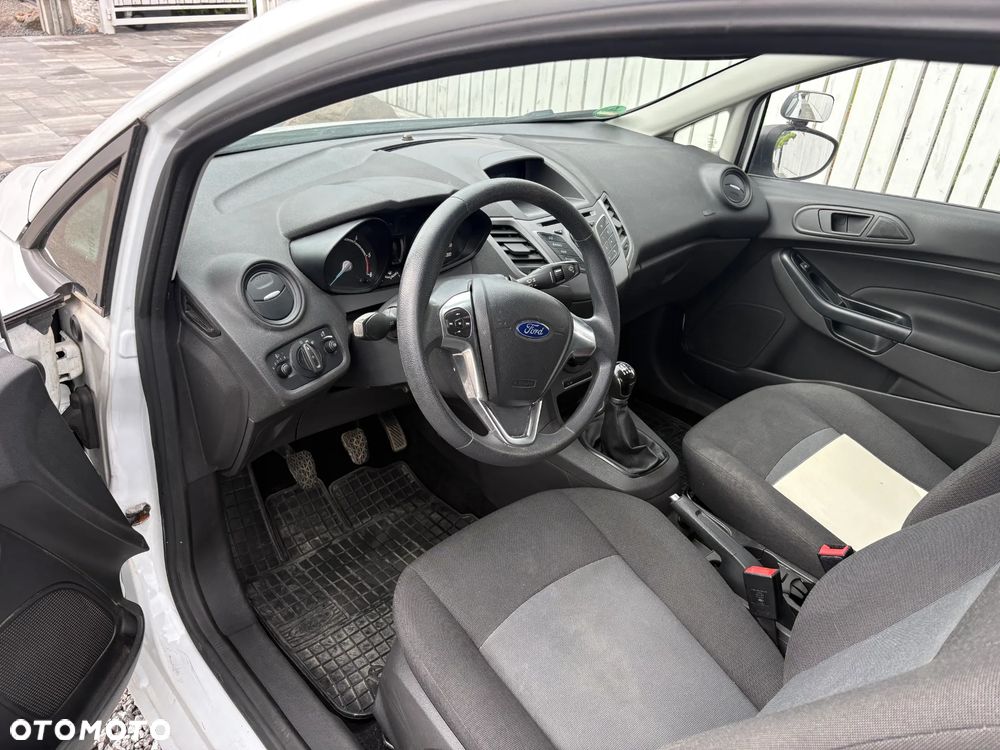 Ford Fiesta - 3