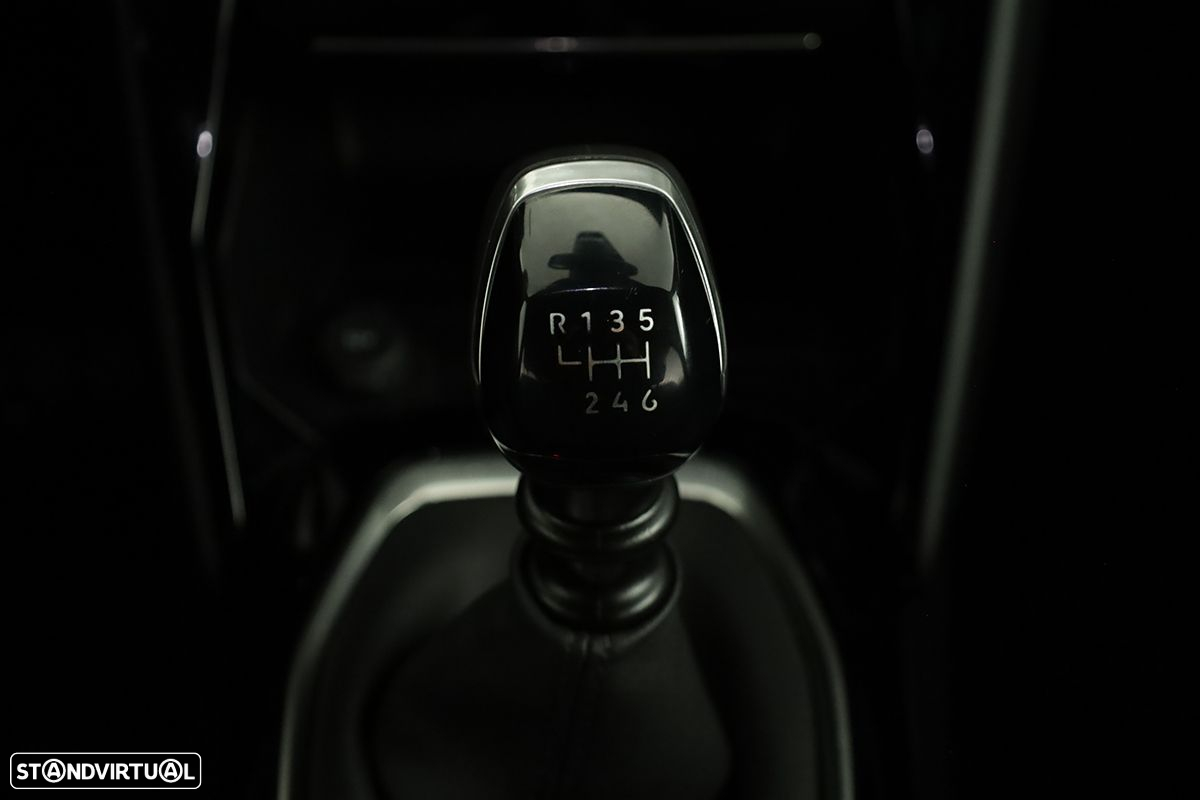 Peugeot 2008 1.2 PureTech Allure - 14