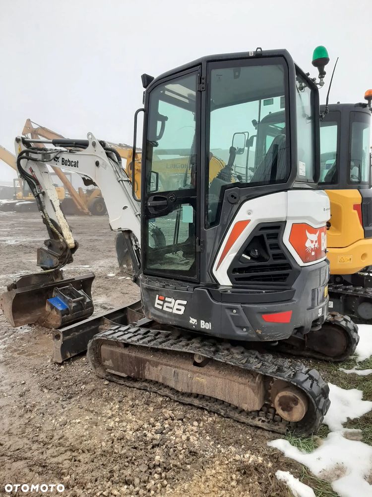 Bobcat E26 - 6