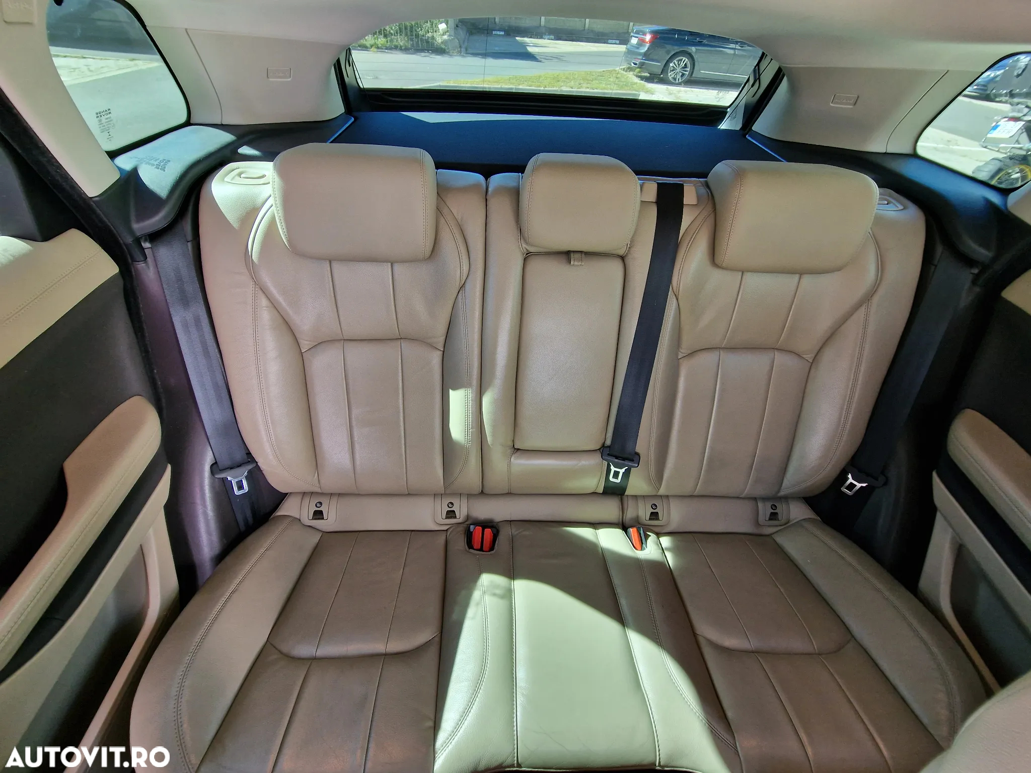 Land Rover Range Rover Evoque - 27