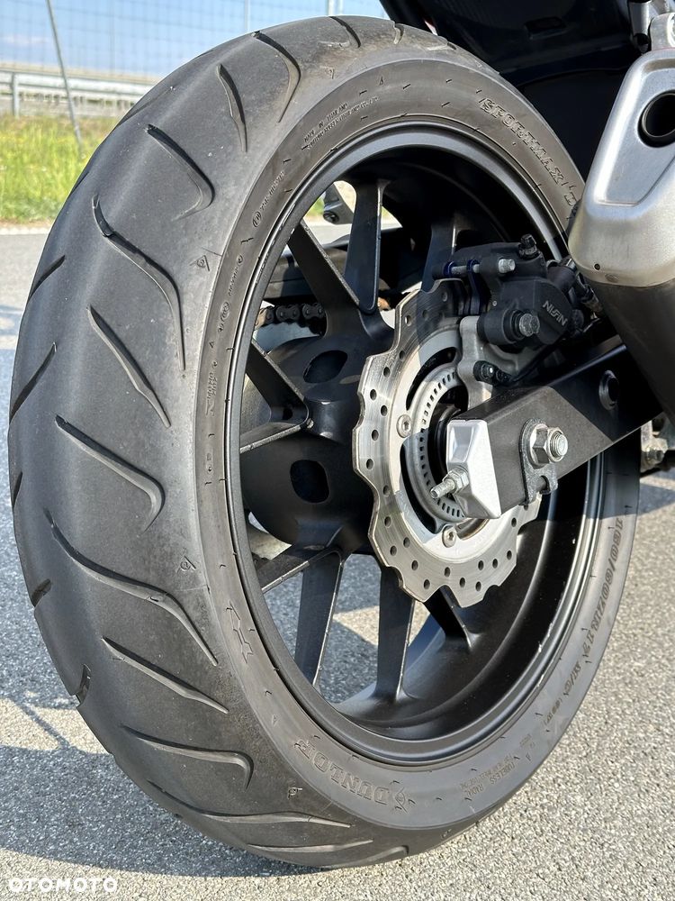 Honda CBR - 9