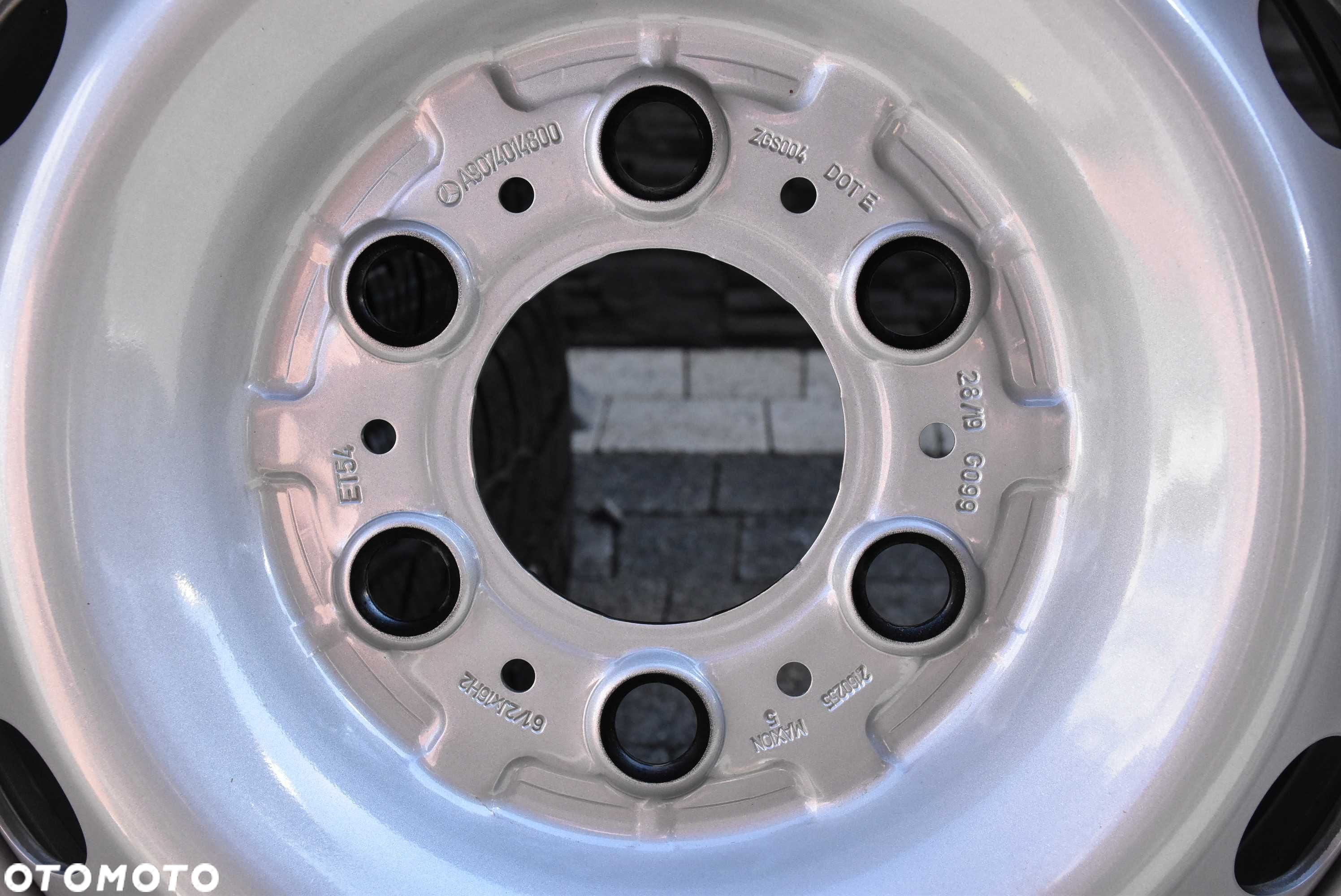 Nowe koła zimowe OEM Mercedes Sprinter W910 W907 W906 16" Conti 2025r - 4