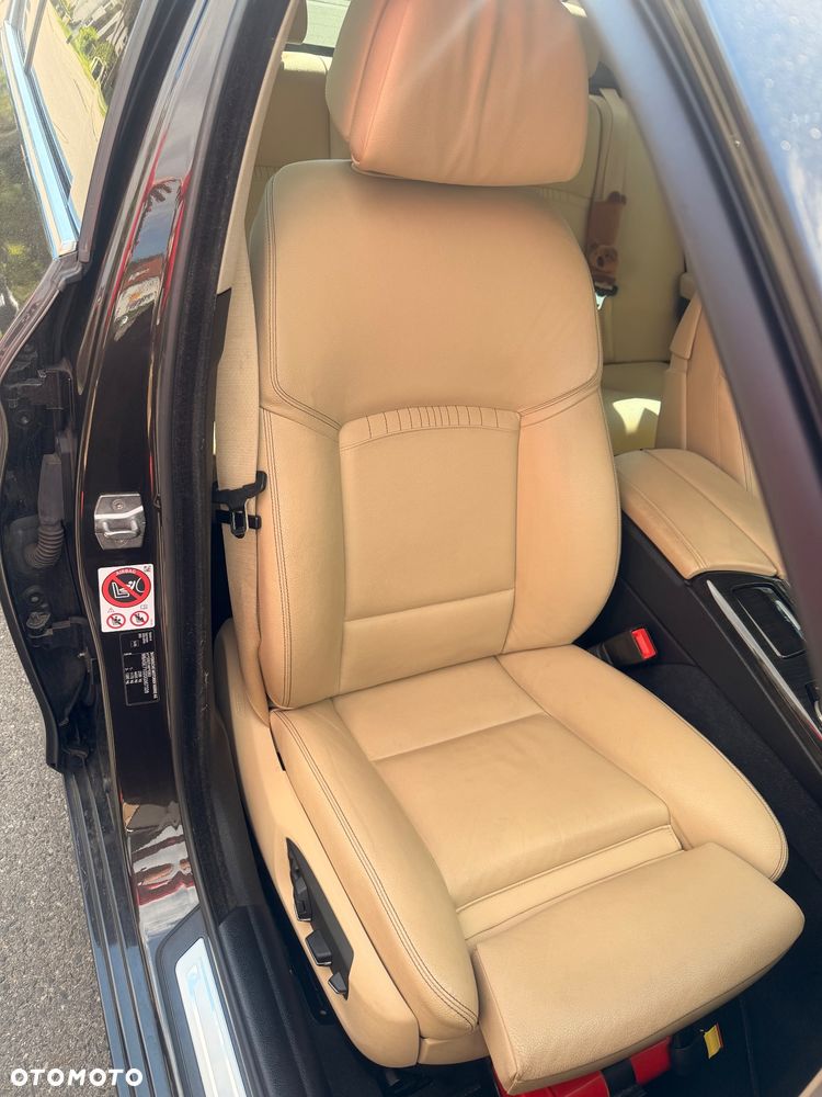 BMW Seria 5 520d xDrive Luxury Line - 16