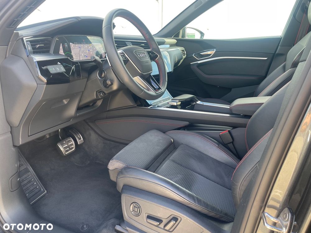 Audi Q8 Sportback e-tron - 20
