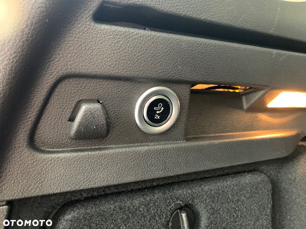 Ford Focus 2.0 TDCi Titanium ASS - 34