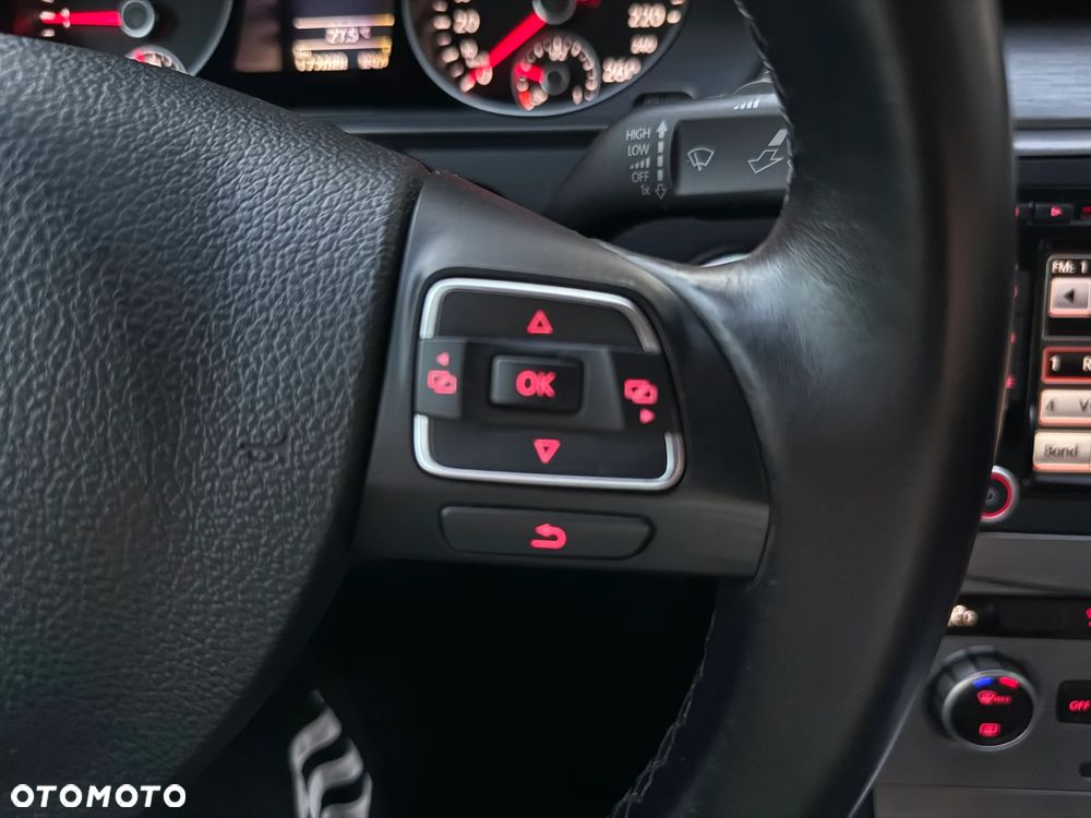Volkswagen Passat 2.0 TDI Comfortline - 37